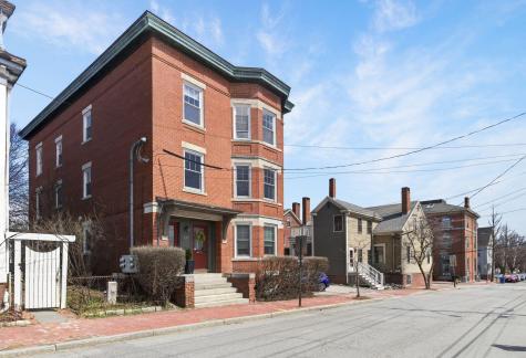 135 Brackett Street Portland ME 04102
