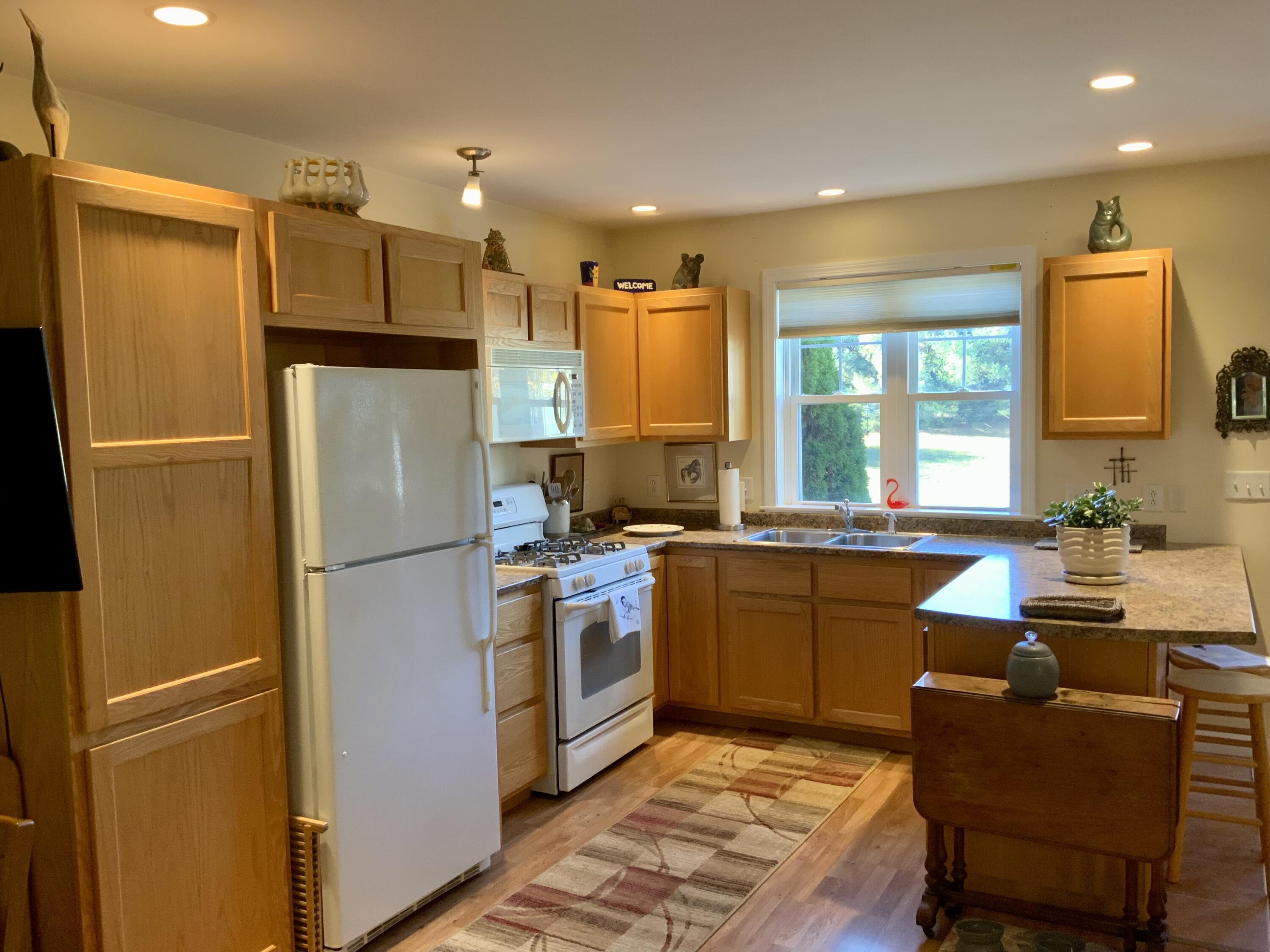 15 Edgefield Lane Brunswick ME 04011