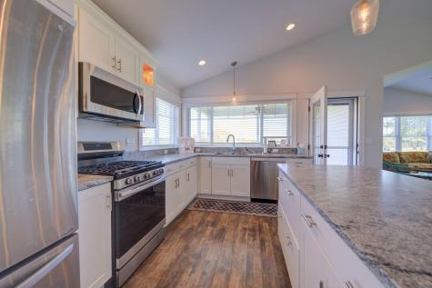 17 Callaway Drive Gray ME 04039