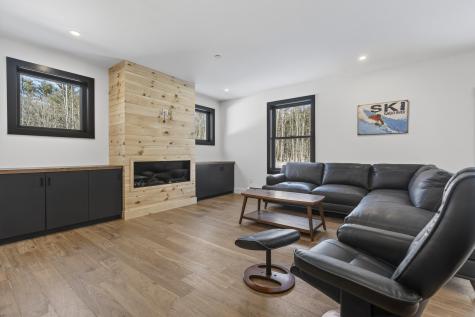 11 Lodgepole Lane Newry ME 04261