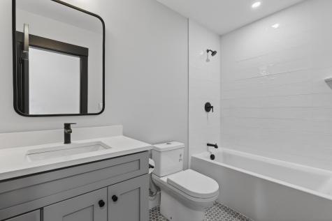 11 Lodgepole Lane Newry ME 04261