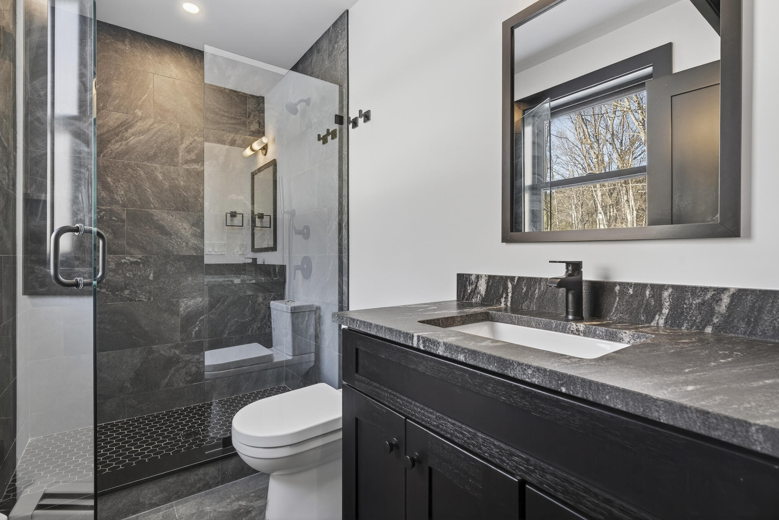 11 Lodgepole Lane Newry ME 04261