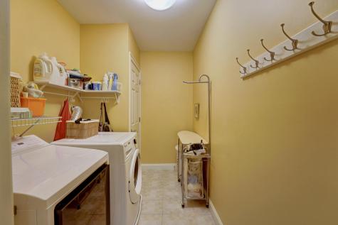 100 Shepards Cove Road Kittery ME 03904