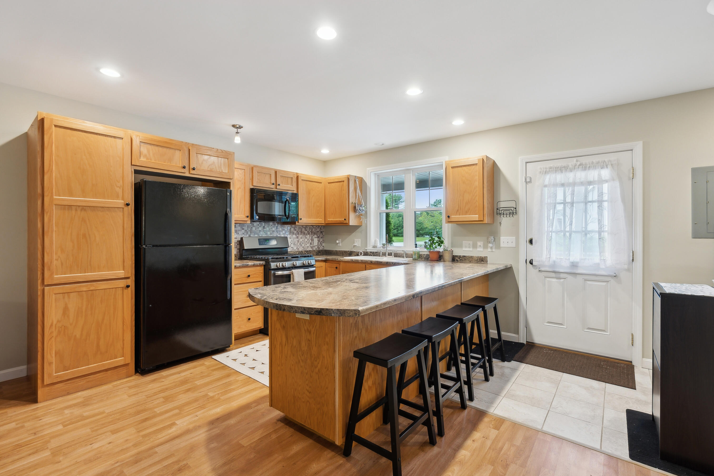 32 Edgefield Lane Brunswick ME 04011