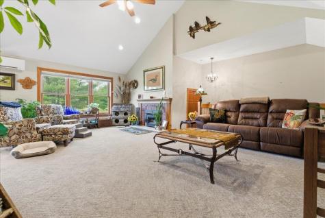 35 Estates Drive Manchester ME 04351