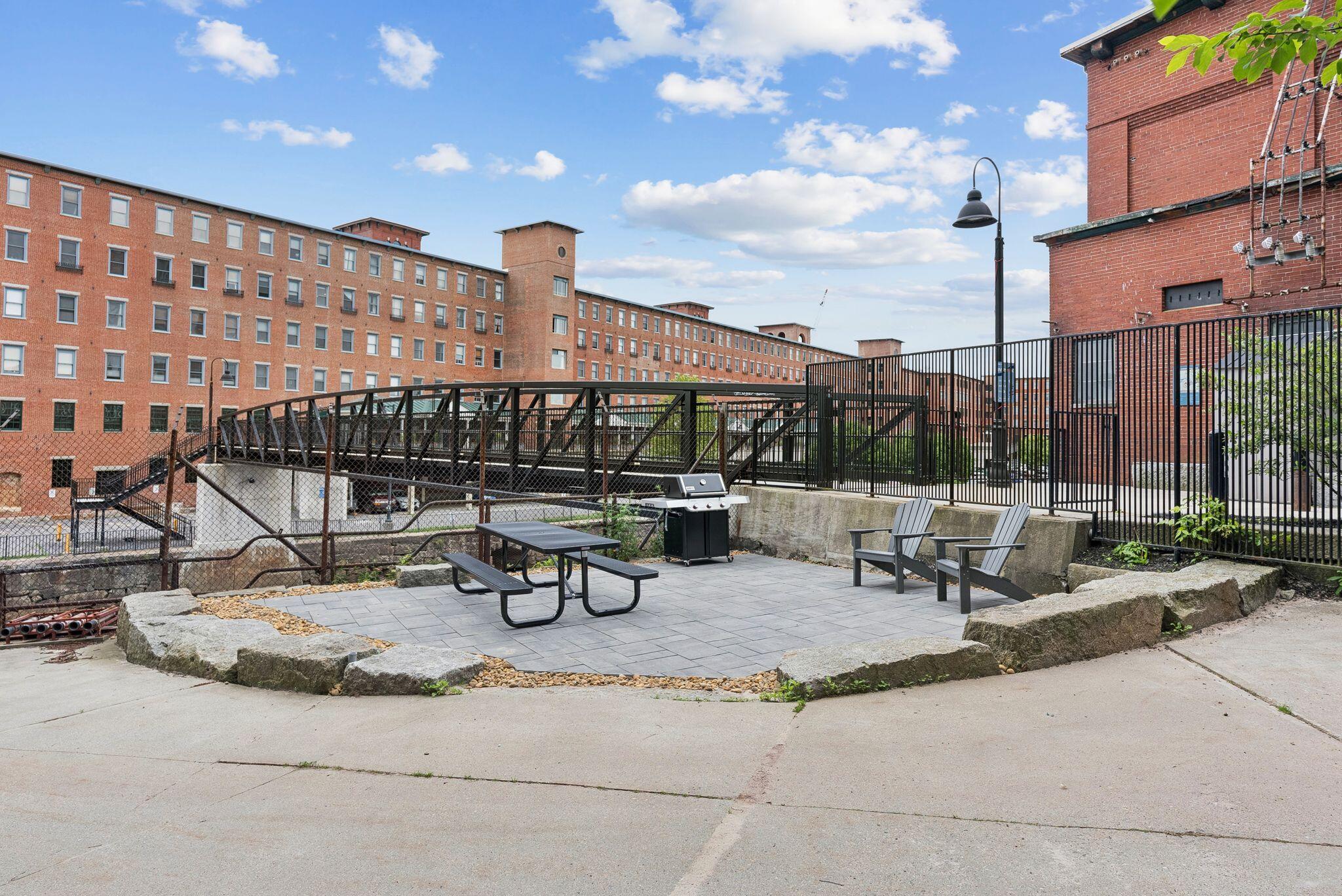 2 Main Street Biddeford ME 04005