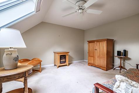 61 Plymouth Grove Kennebunk ME 04043