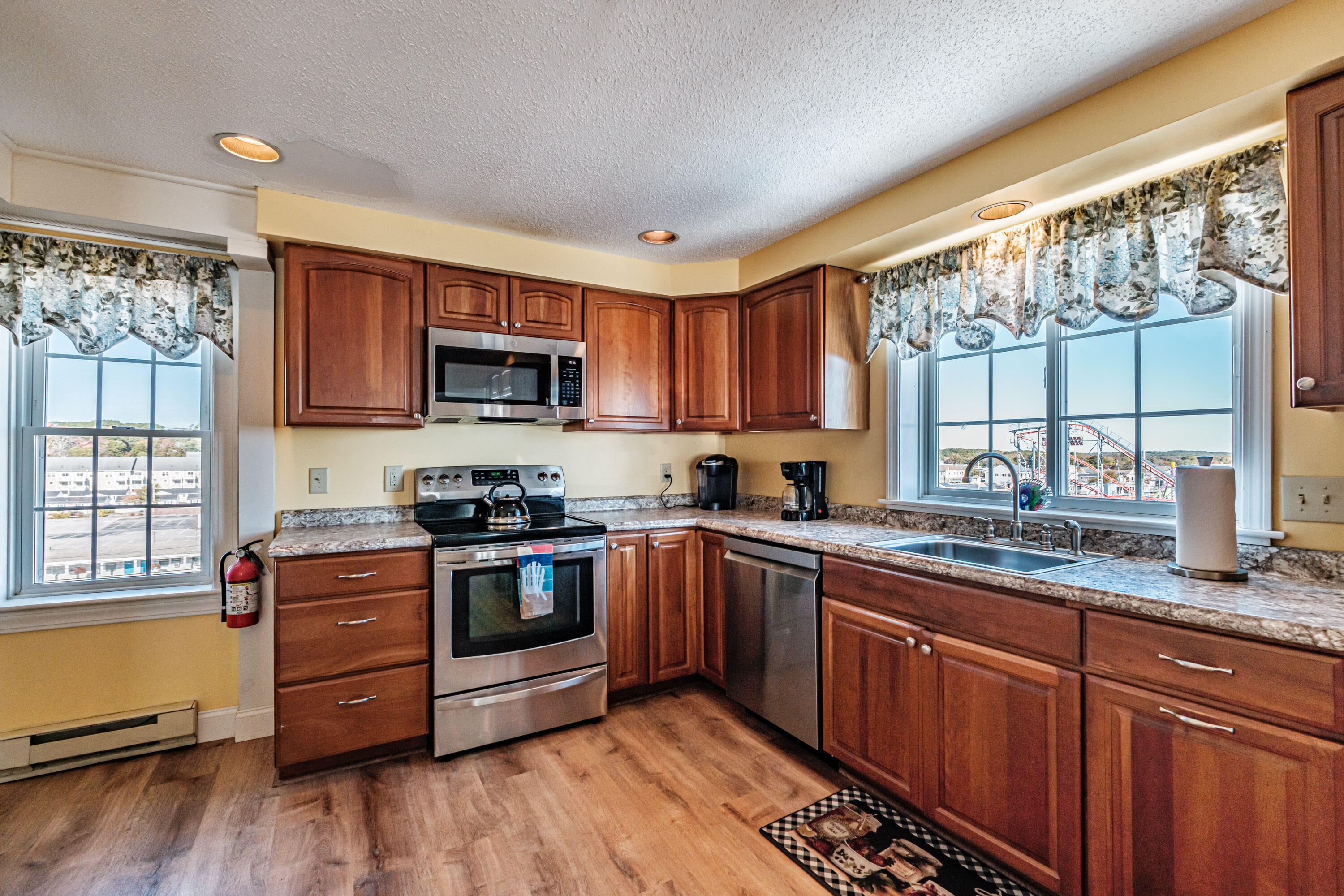 39 W. Grand Avenue Old Orchard Beach ME 04064