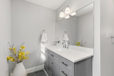 9 Cobblestone Street Falmouth ME 04105