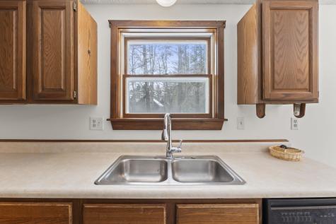 61 Ward Circle Brunswick ME 04011