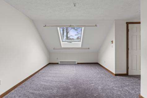 61 Ward Circle Brunswick ME 04011