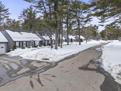 61 Ward Circle Brunswick ME 04011