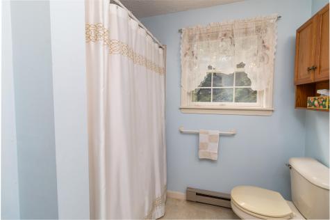 51 Riverbend Drive Yarmouth ME 04096