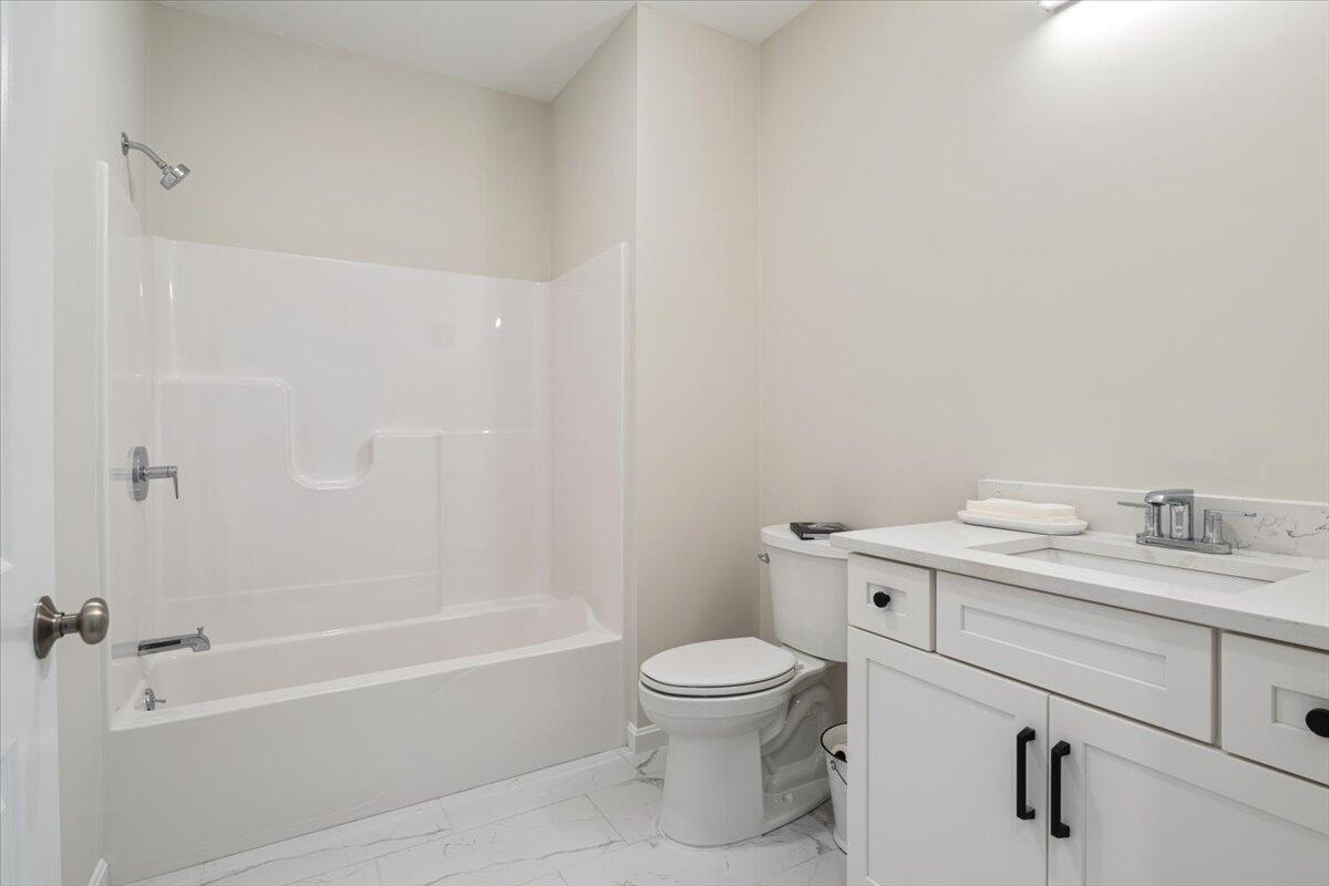 30-3 Regency Circle Kittery ME 03904