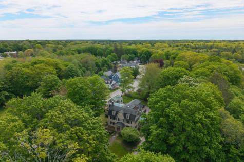 13 Grove Street Kennebunk ME 04043