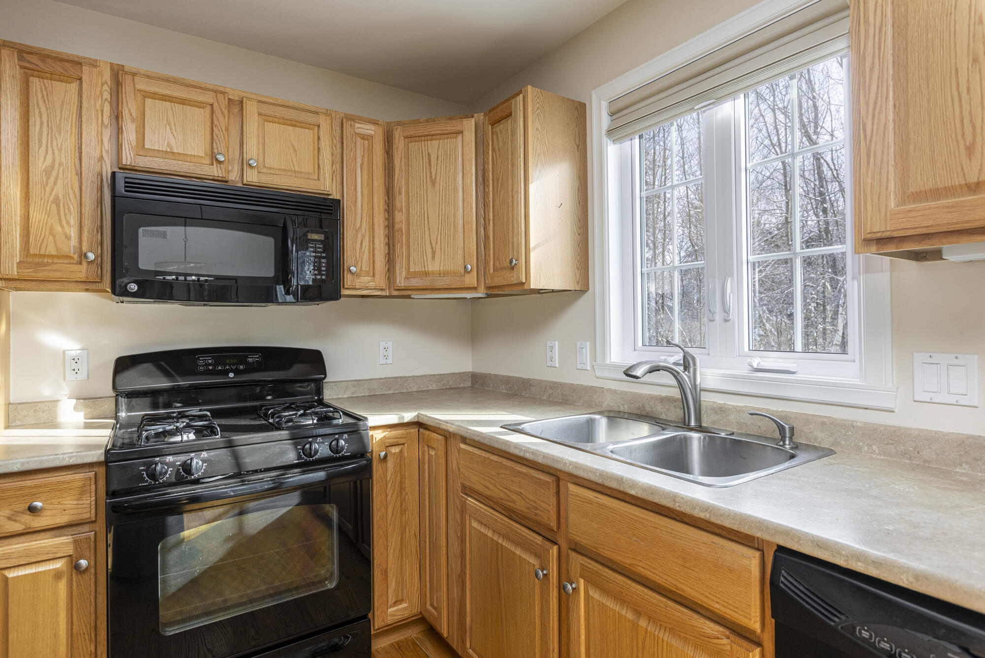 17 Hannah Drive Topsham ME 04086