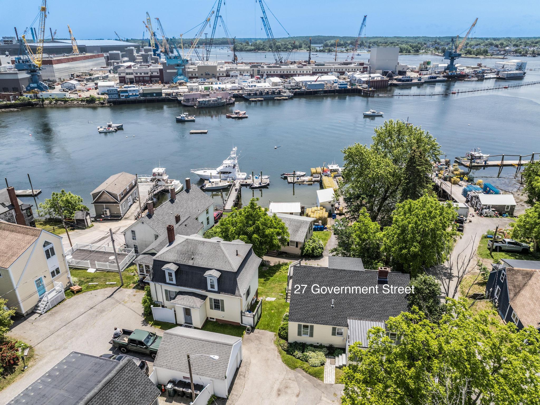 27 Government Street Kittery ME 03904