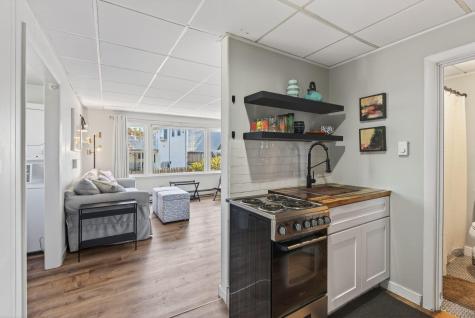 9 E Grand Avenue Scarborough ME 04074