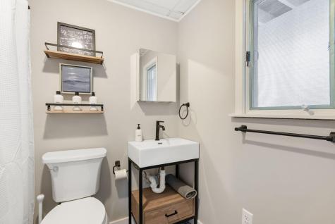 9 E Grand Avenue Scarborough ME 04074