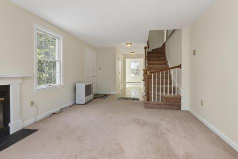 12 Edgecomb Court Portland ME 04103