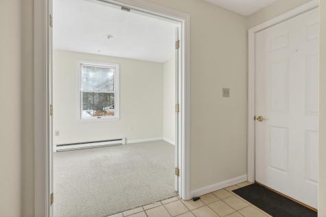 12 Edgecomb Court Portland ME 04103