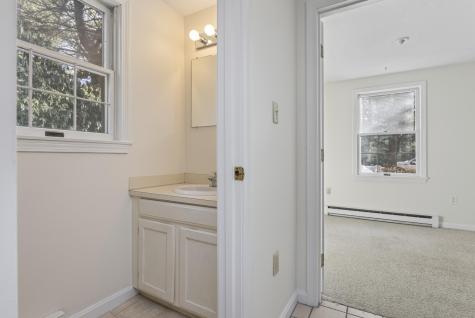 12 Edgecomb Court Portland ME 04103