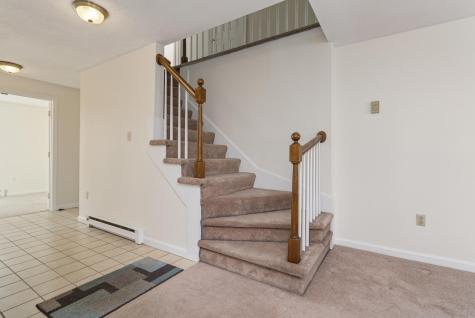 12 Edgecomb Court Portland ME 04103