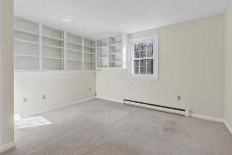 12 Edgecomb Court Portland ME 04103