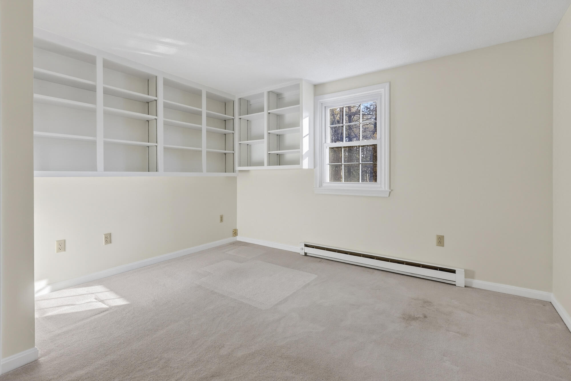 12 Edgecomb Court Portland ME 04103