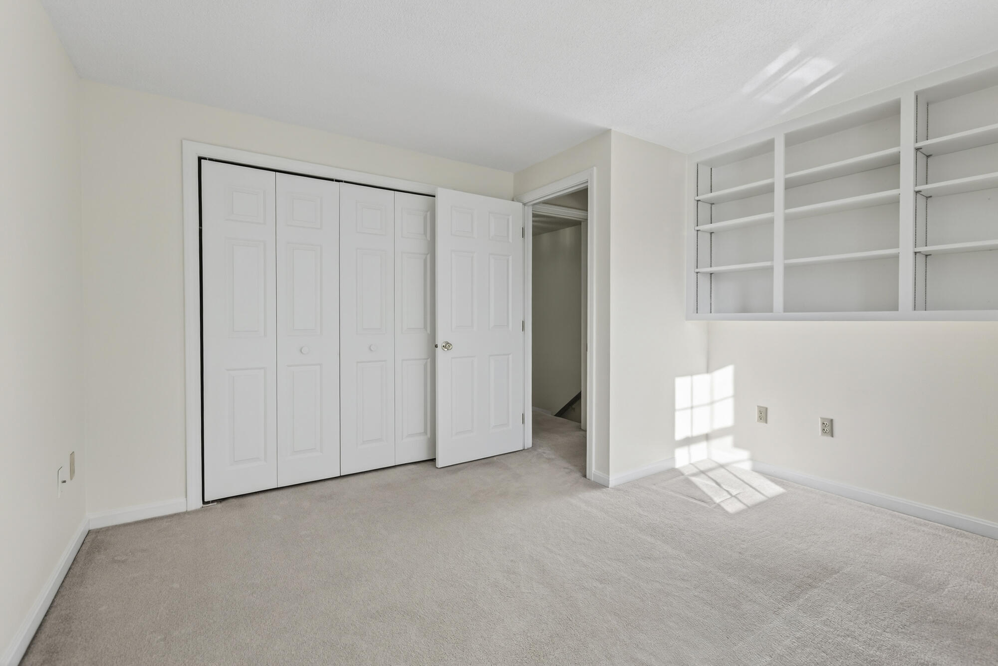 12 Edgecomb Court Portland ME 04103