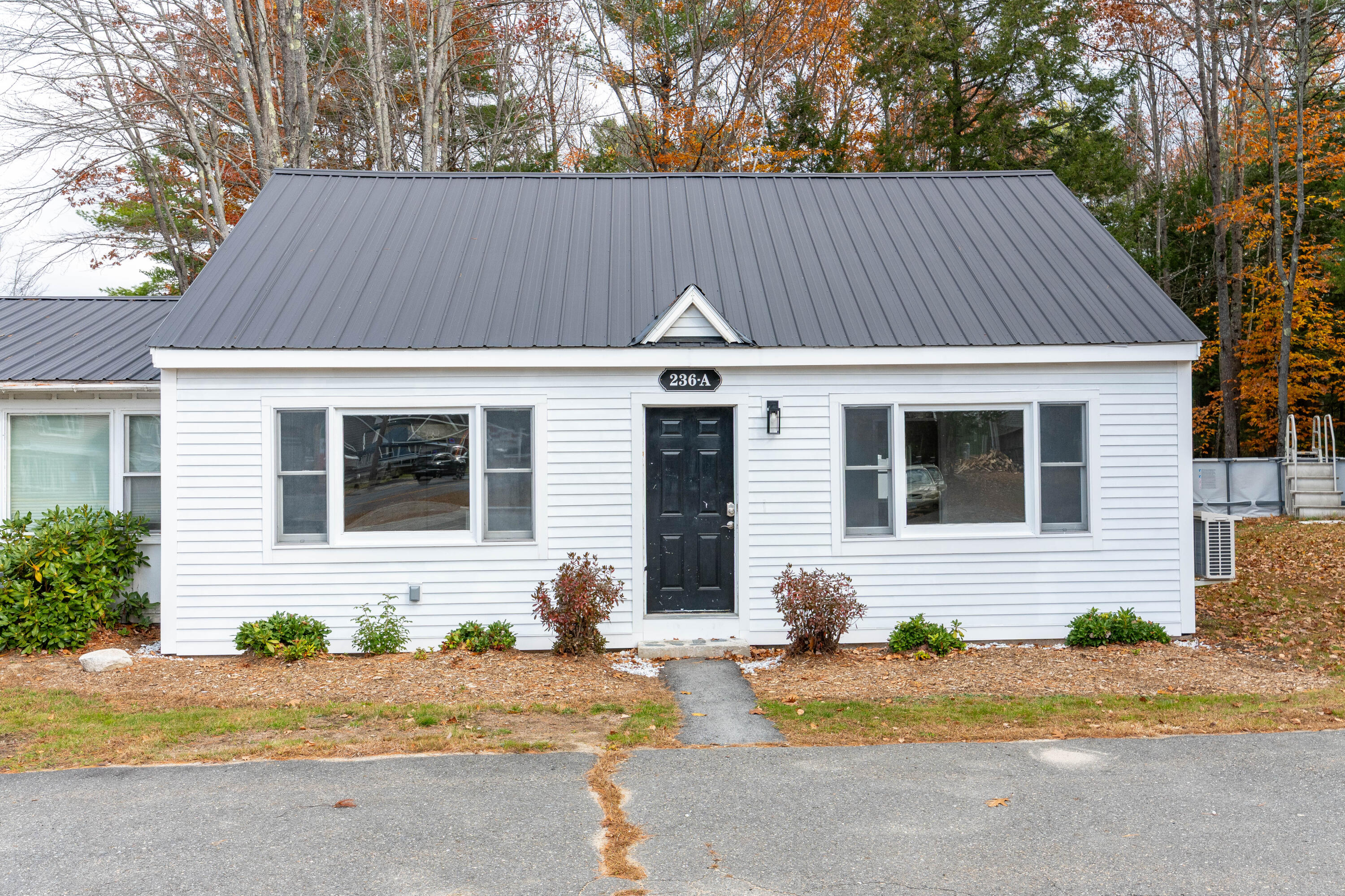 Bridgton ME, 236 Portland Road, Unit A