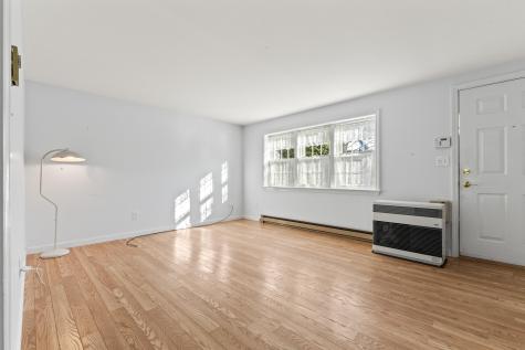 8 Royal Oaks Drive Auburn ME 04210