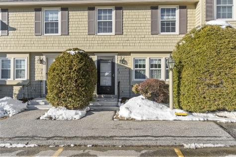 8 Royal Oaks Drive Auburn ME 04210