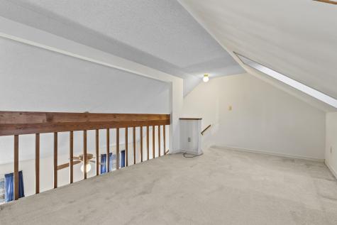 8 Royal Oaks Drive Auburn ME 04210