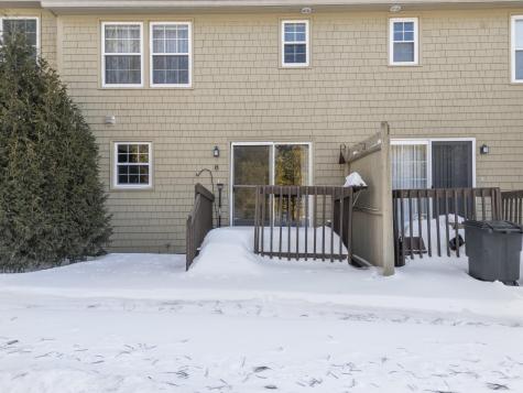 8 Royal Oaks Drive Auburn ME 04210