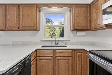 8 Royal Oaks Drive Auburn ME 04210