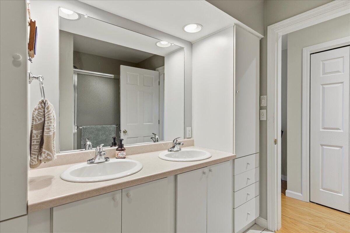 99 Dockside Lane Belfast ME 04915