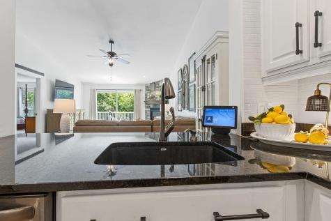 12 Kimberly Court Portland ME 04103