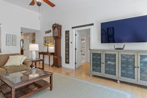 12 Kimberly Court Portland ME 04103