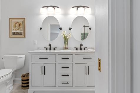 12 Kimberly Court Portland ME 04103