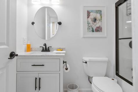 12 Kimberly Court Portland ME 04103