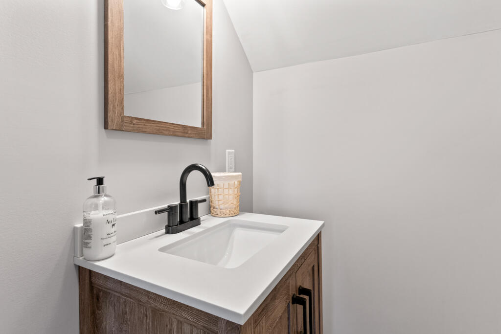 30 Settlers Way Saco ME 04072