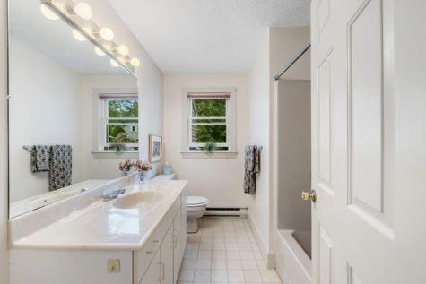 16 Oakwood Lane Kennebunk ME 04043