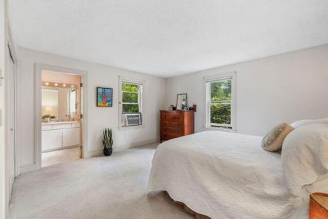 16 Oakwood Lane Kennebunk ME 04043