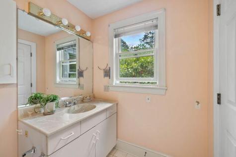 16 Oakwood Lane Kennebunk ME 04043