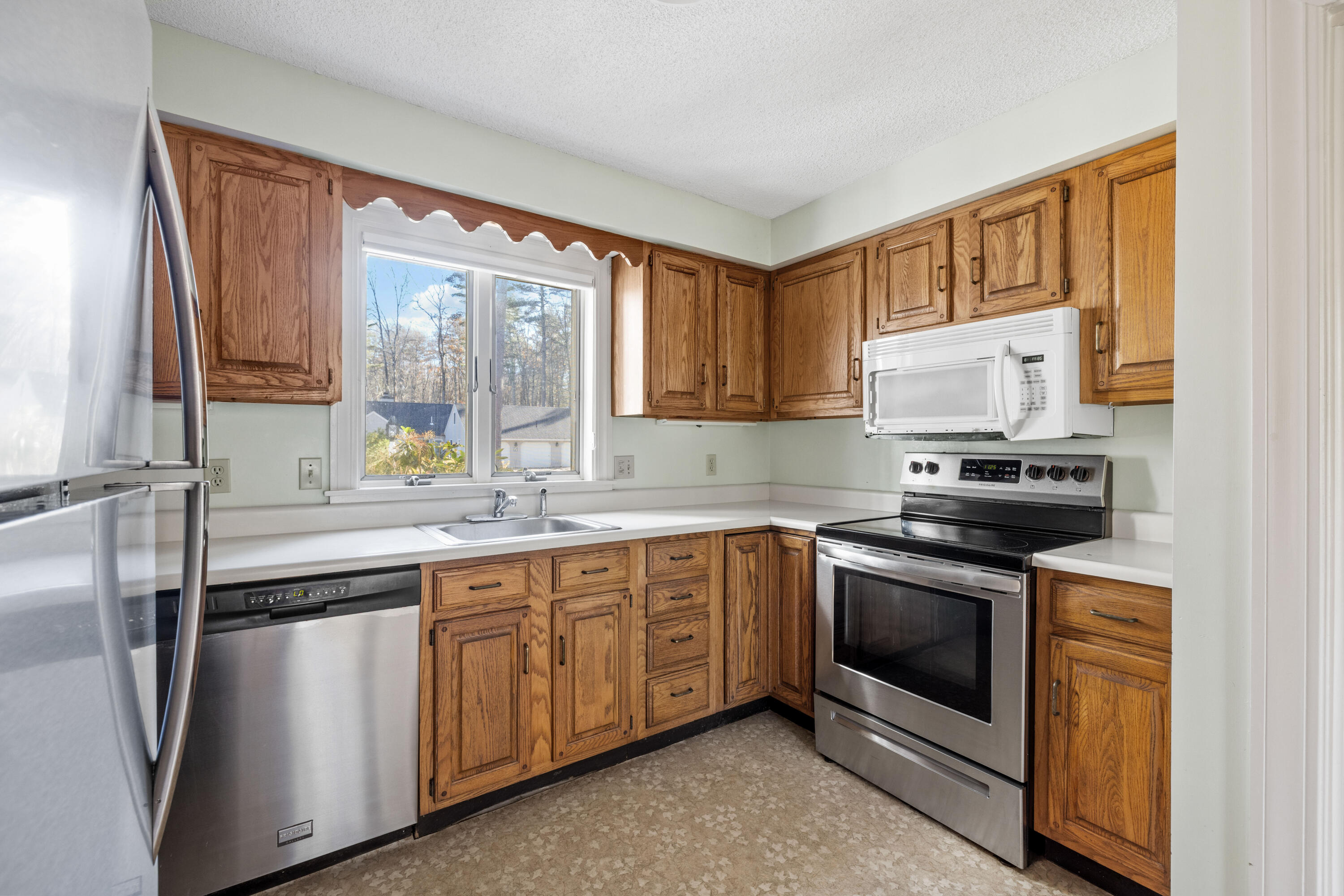 16 Oakwood Lane Kennebunk ME 04043