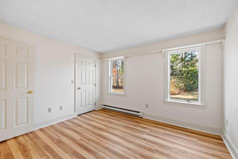 16 Oakwood Lane Kennebunk ME 04043