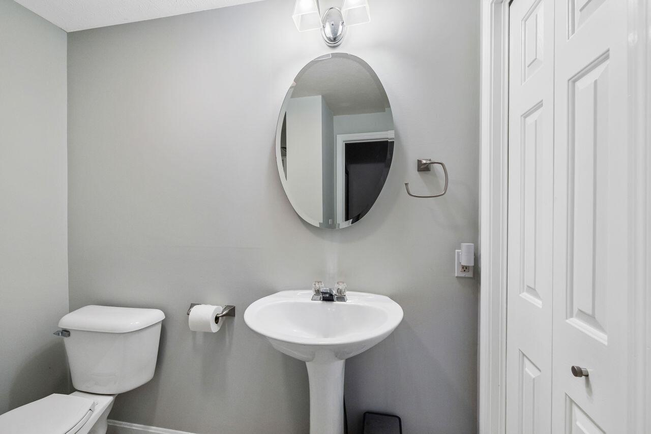 11 Greenwich Way Kennebunk ME 04043