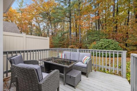 11 Greenwich Way Kennebunk ME 04043