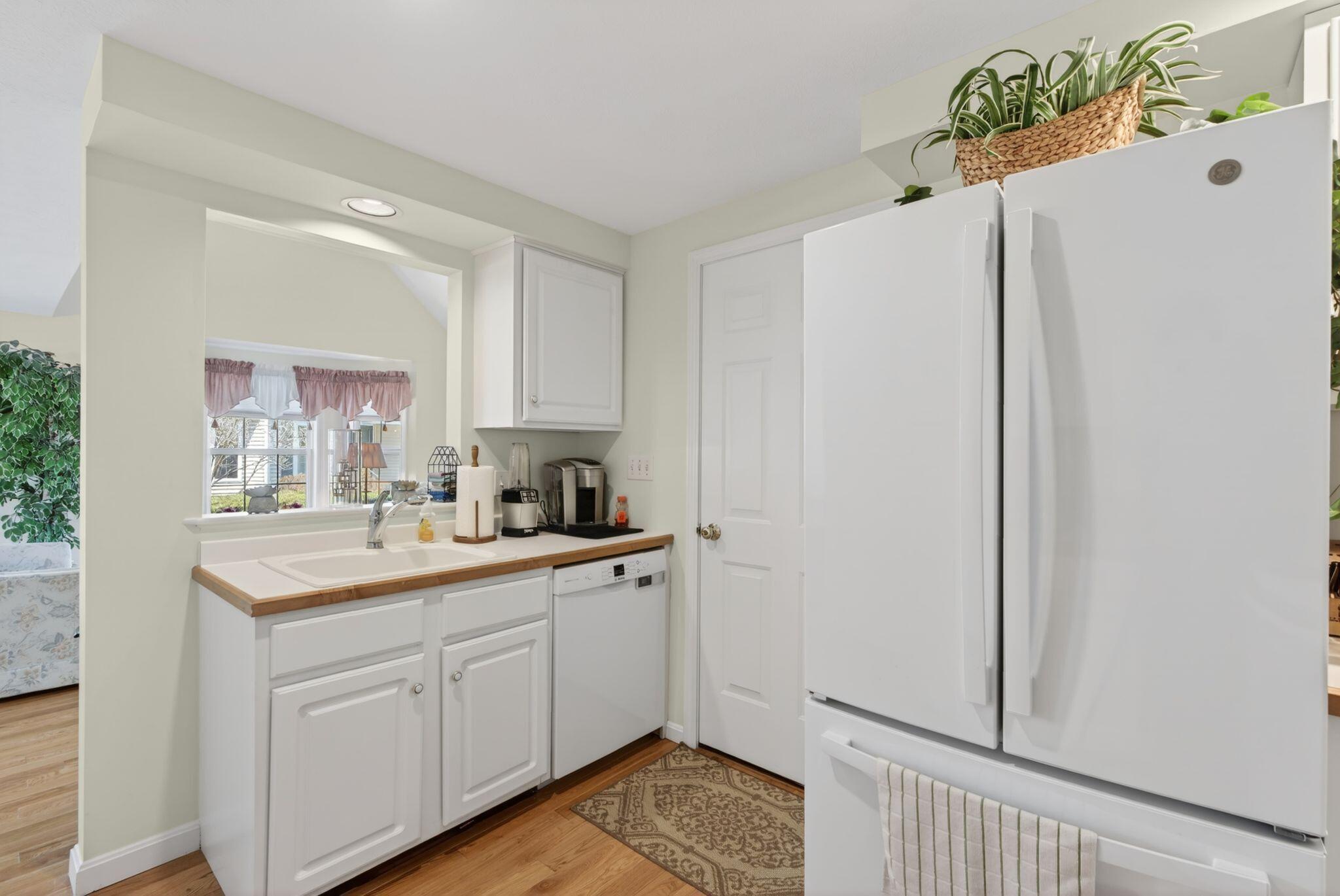 22 Greenwich Way Kennebunk ME 04043